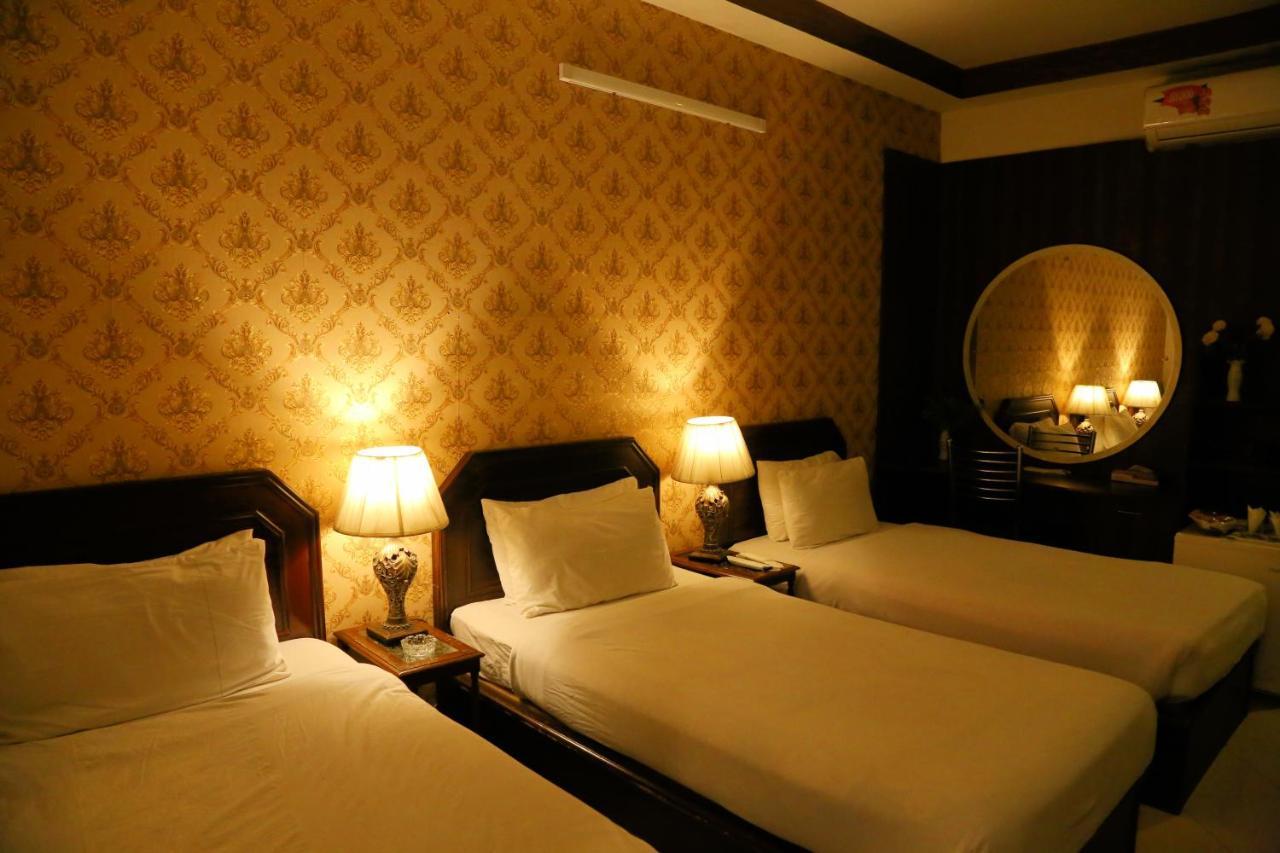Fiesta Inn Hotel & Resorts Multan Exteriör bild